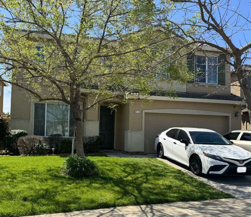 618 Coppola Ct in Merced, CA - Building Photo