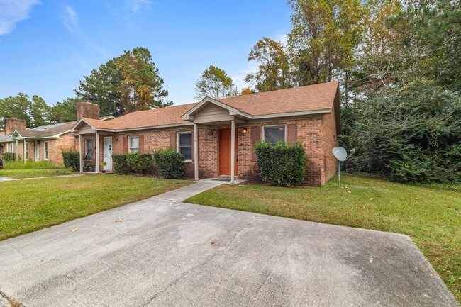 118 Windsor Ct in Jacksonville, NC - Building Photo - Building Photo