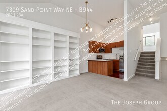 7309 Sand Point Way NE in Seattle, WA - Building Photo - Building Photo