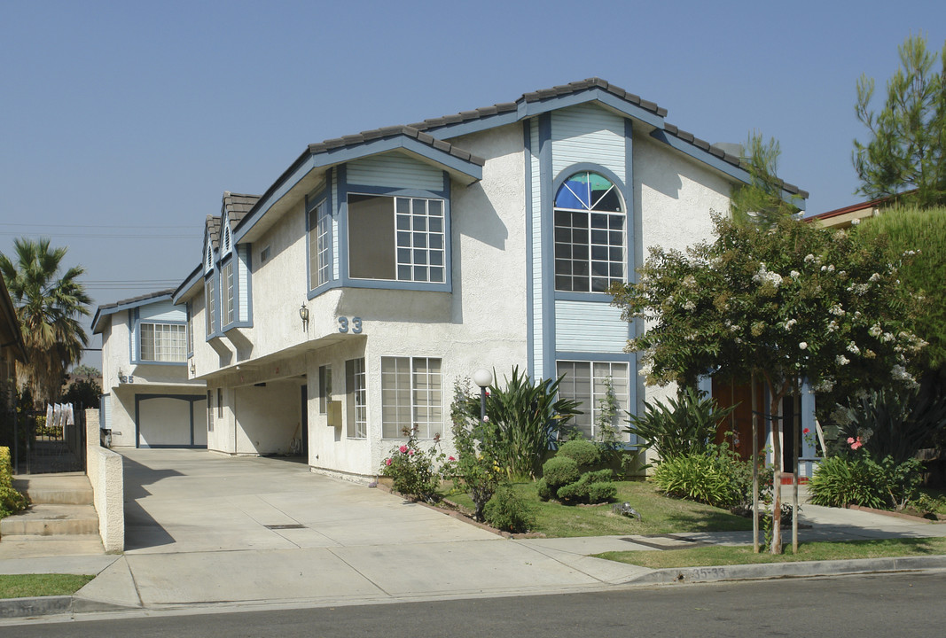 33 N 4th St in Alhambra, CA - Building Photo