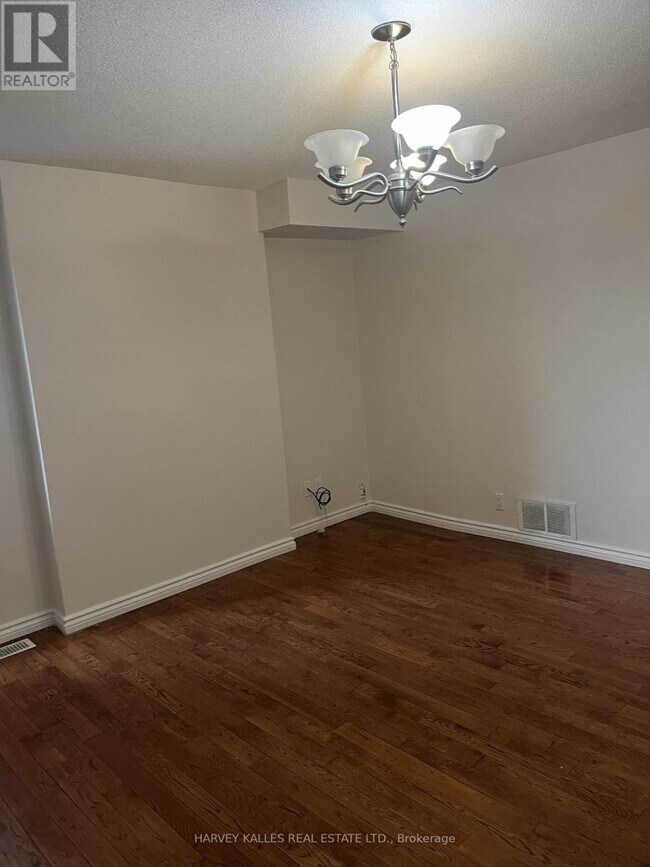 916 Bloor St W in Toronto, ON - Building Photo - Building Photo