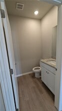 1402 SW Casuarina Dr in Bentonville, AR - Building Photo - Building Photo