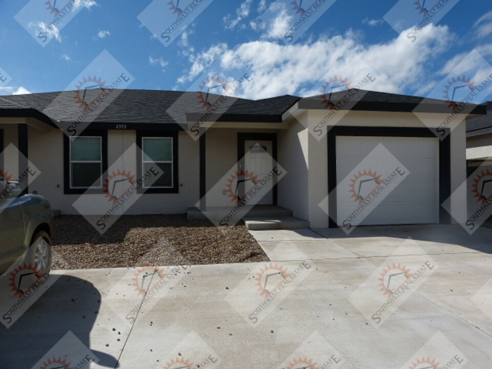 2353 Marlene Blvd-Unit -A in Clovis, NM - Building Photo