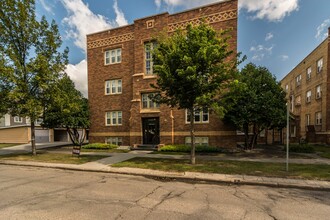 President in Grand Forks, ND - Foto de edificio - Building Photo