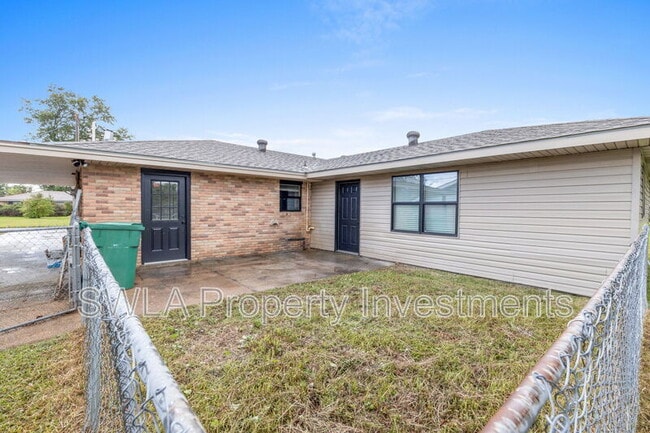 1026 Bee Tree St in Westlake, LA - Building Photo - Building Photo
