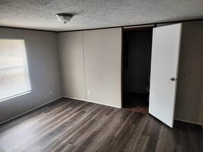 183 Pauline Dr in Clermont, GA - Building Photo - Building Photo