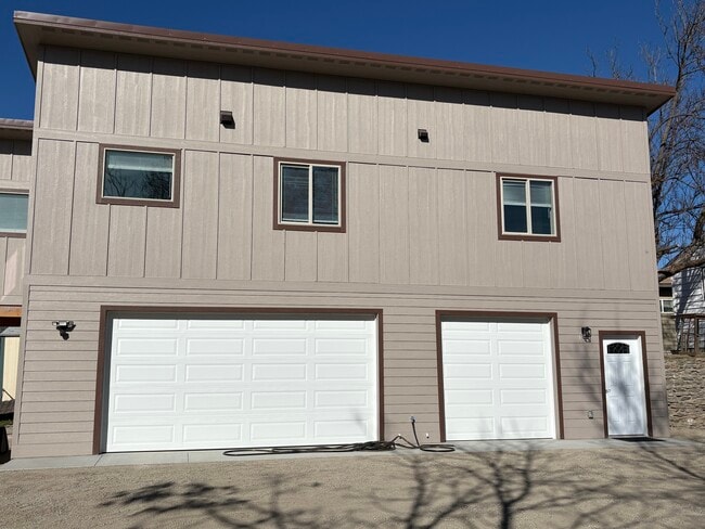 2210 Arden Ct N in East Wenatchee, WA - Foto de edificio - Building Photo