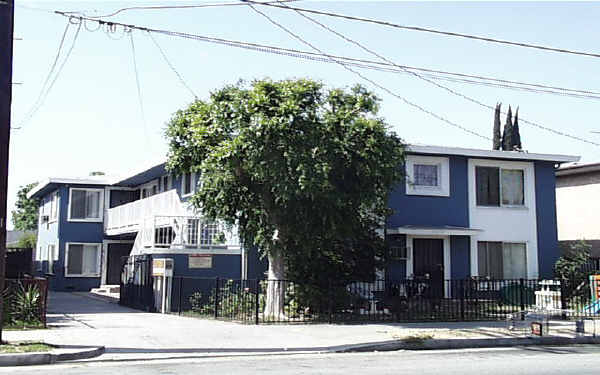 14214 Sherman Way in Van Nuys, CA - Building Photo - Building Photo