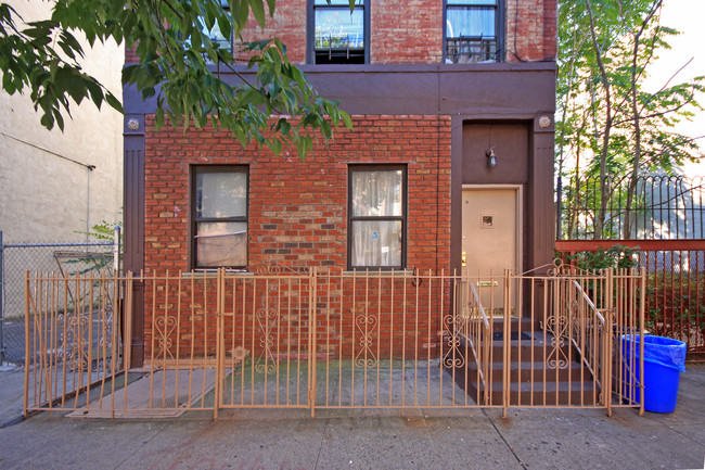 492 Gates Ave in Brooklyn, NY - Building Photo - Building Photo