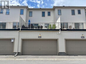 1688 Maple Grove Rd in Ottawa, ON - Building Photo - Building Photo