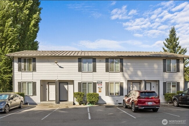 429 37th St SE, Unit 8