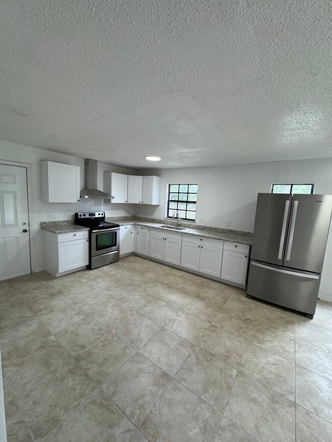 747 Pineville Ln in Lakeland, FL - Building Photo - Building Photo