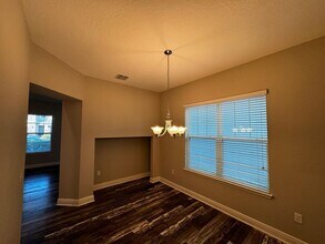 2435 Standing Rock Cir in Oakland, FL - Building Photo - Building Photo