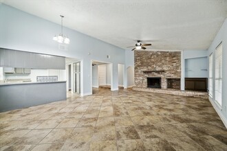 13827 Southline Rd, Unit Apt830F in Sugar Land, TX - Building Photo - Building Photo
