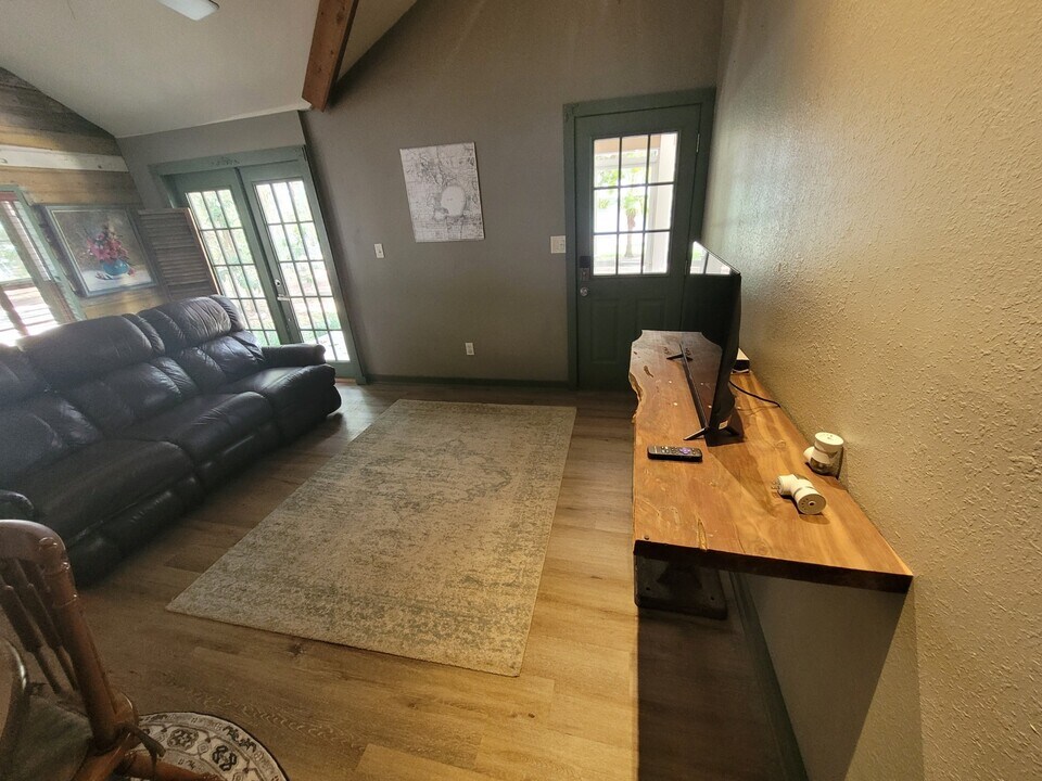 15910 SE 105th Terrace in Summerfield, FL - Building Photo