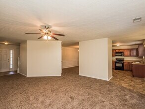 70 Stony Oak Dr in Newnan, GA - Building Photo - Building Photo