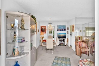 576 Fanshaw N in Boca Raton, FL - Building Photo - Building Photo