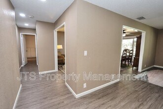 6913 Navarro Ct in Citrus Heights, CA - Building Photo - Building Photo