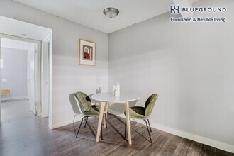 1230 E 38th 1/2 St in Austin, TX - Building Photo - Building Photo