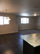 728 Haines Ave, Unit 2 in Rapid City, SD - Foto de edificio - Building Photo