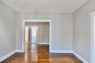 105 Evans St in Boston, MA - Building Photo - Building Photo
