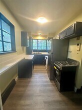 77-43 Main St in Queens, NY - Building Photo - Building Photo