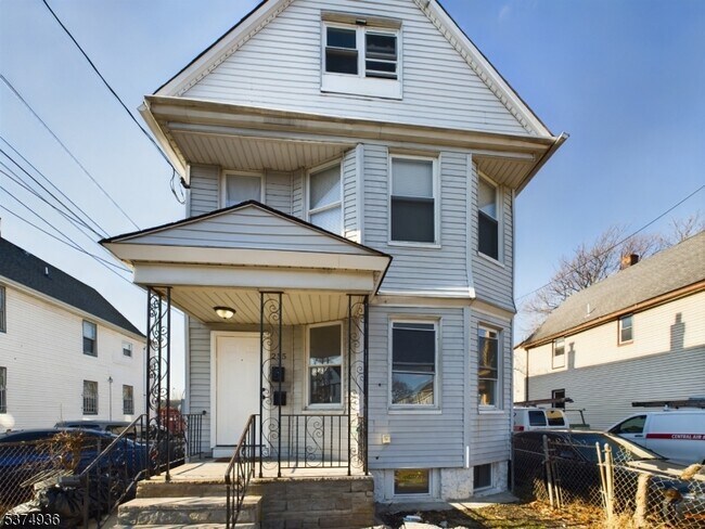 255 S 19th St in Newark, NJ - Building Photo - Building Photo