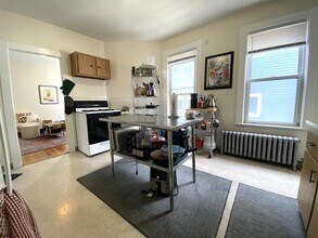 71 Porter St, Unit 2 in Cambridge, MA - Building Photo - Building Photo