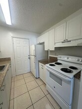 5961 SW 41st St in Davie, FL - Building Photo - Building Photo