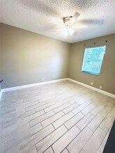 1470 NW 93rd Ter in Coral Springs, FL - Foto de edificio - Building Photo