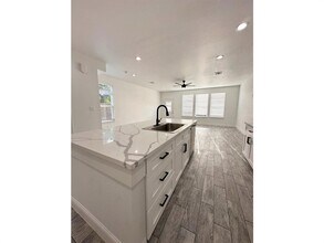7710 Darnay Dr in Houston, TX - Building Photo - Building Photo