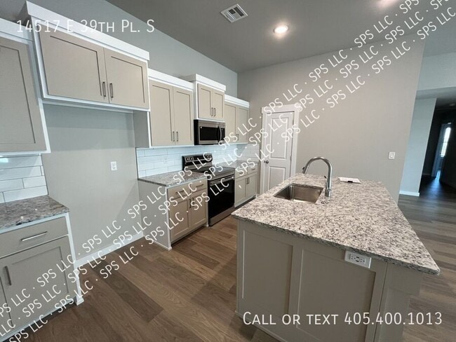 14517 E 39th Pl S in Tulsa, OK - Building Photo - Building Photo