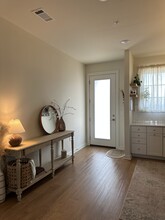 600 E Trinity Ln, Unit 206 in Nashville, TN - Foto de edificio - Building Photo