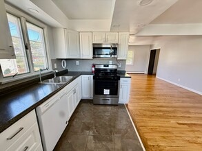 65 King St in Wallington, NJ - Building Photo - Building Photo