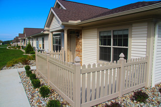 The Meadows Ranch Apartments in New Castle, PA - Building Photo - Building Photo