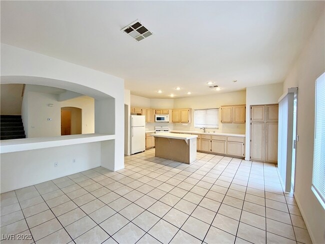 7959 Blue Brook Dr in Las Vegas, NV - Foto de edificio - Building Photo