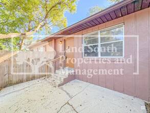 724 Angelina Ln in Lakeland, FL - Building Photo - Building Photo