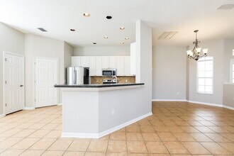 12250 23rd St E in Parrish, FL - Foto de edificio - Building Photo