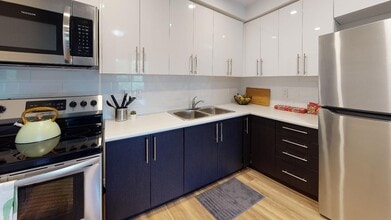 Silvercreek Parkway in Guelph, ON - Building Photo - Building Photo