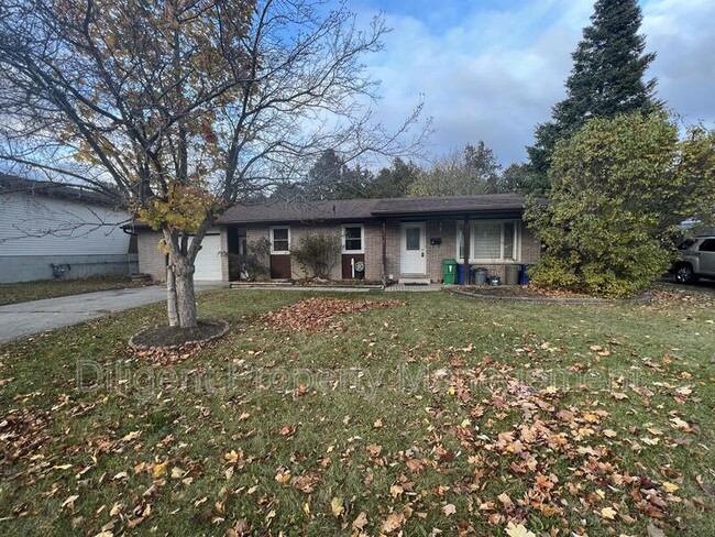 property at 1556 Redwood Dr