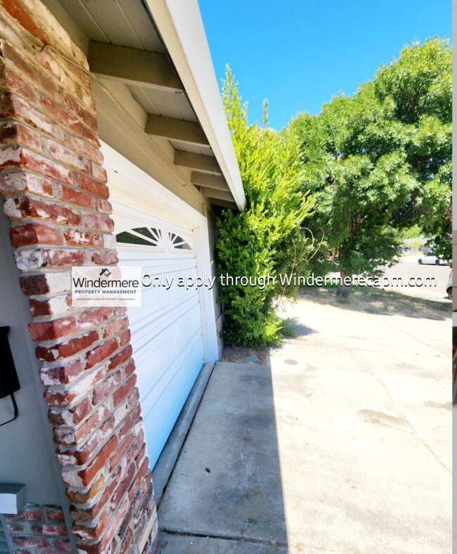 6615-6615 Gold Run Ave