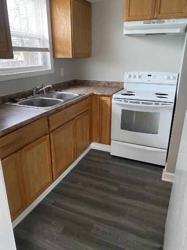 2230 Jonathan Dr NW-Unit -2230 Jonathan Drive Apt C in Huntsville, AL - Building Photo - Building Photo