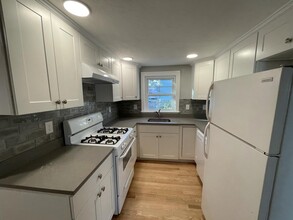 30 Linden Ave in Somerville, MA - Foto de edificio - Building Photo