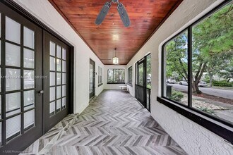 46 NE 43rd St in Miami, FL - Building Photo - Building Photo