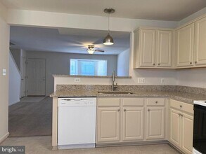 107 Merrill Ct in Stafford, VA - Building Photo - Building Photo