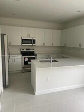 2632 SE 19th St in Homestead, FL - Building Photo - Building Photo