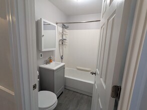 15 Alton Rd in Quincy, MA - Building Photo - Building Photo
