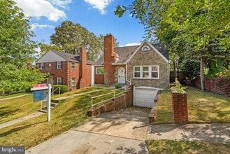 2107 Brighton Rd, Unit 16-103 in Hyattsville, MD - Building Photo - Building Photo