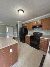 1212 Windsor Ct in Front Royal, VA - Building Photo - Building Photo