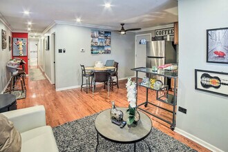 703 S Central Park Ave in Chicago, IL - Building Photo - Building Photo